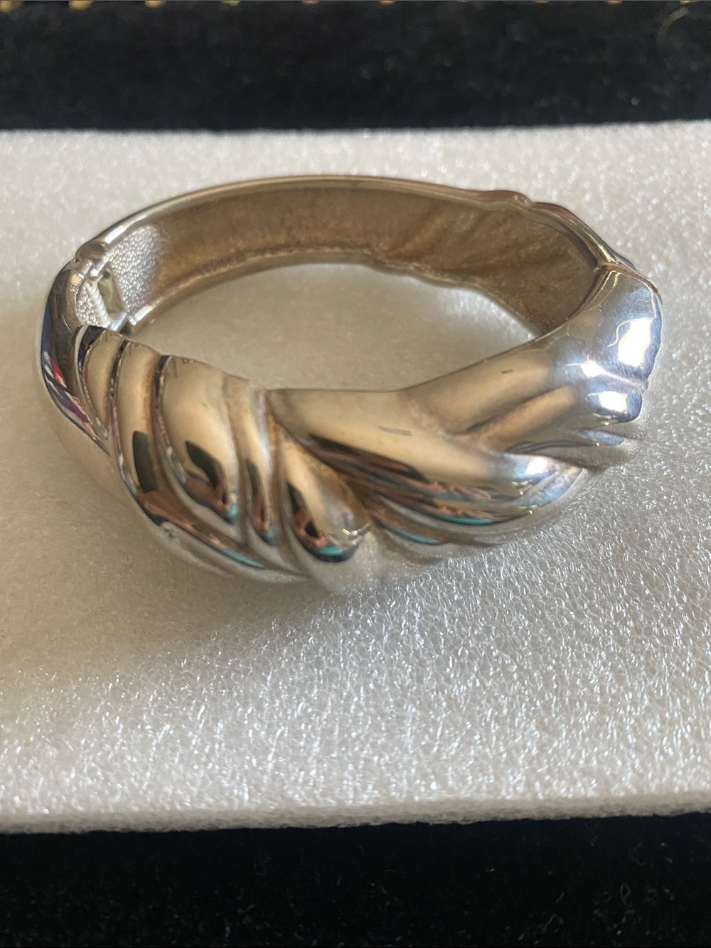 Polished Sculpted Wave Silver Bangle Bracelet